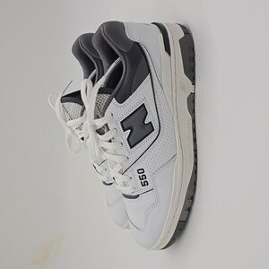 New Balance 550